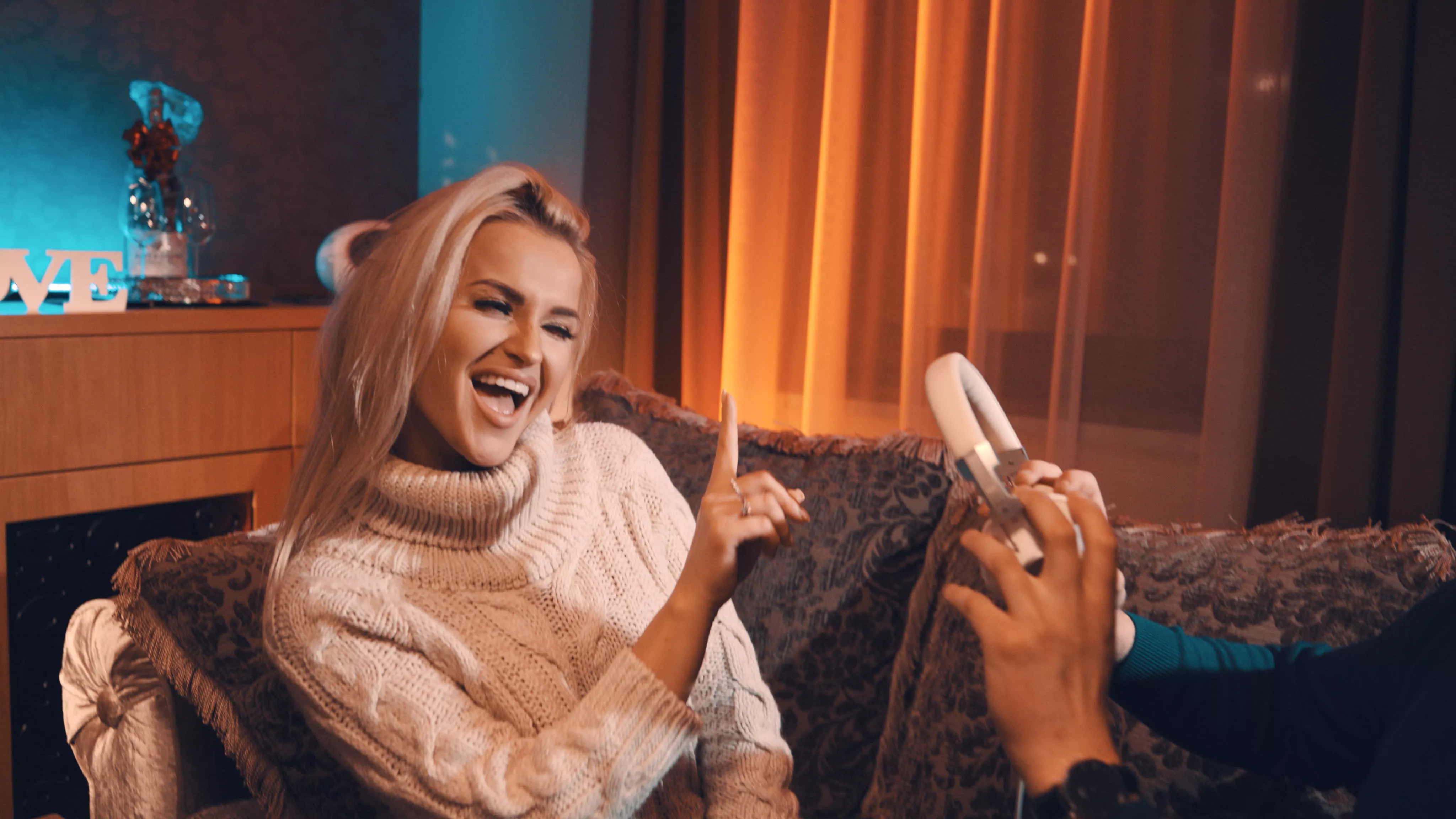 Gwiazdor disco polo musiał otrzymał zgodę od Prezydenta Miasta aby móc pracować!